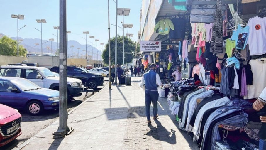 نقابة الألبسة: التجارة التقليدية ضمانة أساسية لتوفير البضائع