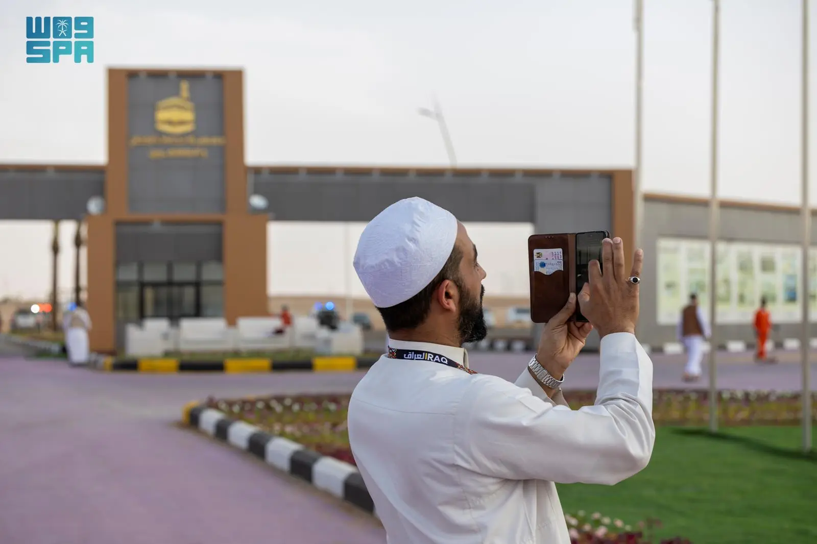 حجاج العراق يوثقون بمشاريع الاعتزاز تجربة الطريق إلى المشاعر المقدسة