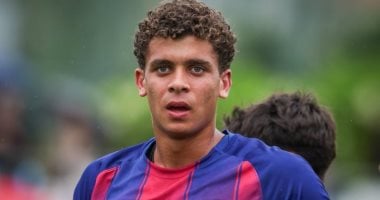 برشلونة يتمسك بسلاح المواهب الأجنبية بعد تألق حمزة عبد الكريم