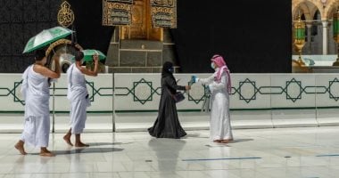 خادم الحرمين الشريفين يوافق على استضافة 1000 معتمر ومعتمرة