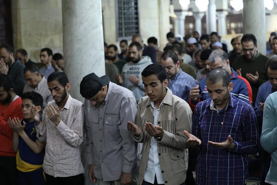 دعاء القنوت في الصلاة الفجر.. اللهم قِنا شر ما قضيت