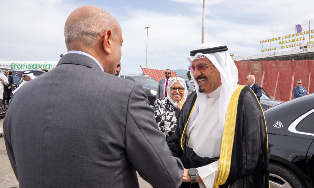ممثل سمو أمير البلاد سمو رئيس مجلس الوزراء يغادر اليونان بعد ترؤسه وفد دولة الكويت في القمة الأوروبية الخليجية