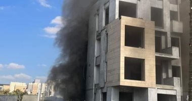 إخماد حريق داخل شقة سكنية فى 15 مايو دون إصابات