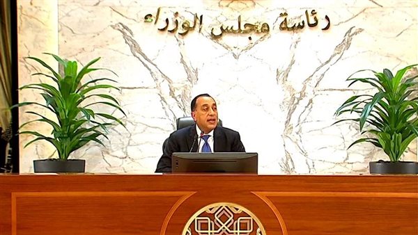 رئيس الوزراء يشدد على تفعيل الرقابة على الأسواق ويؤكد إحالة المتلاعبين بالأسعار للنيابة العسكرية