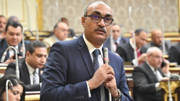 برلماني يزف أخبارا سارة لحاملي الماجستير والدكتوراه وأوائل الجامعات