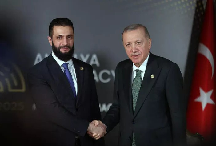 قبيل بدء منتدى أنطاليا.. الشرع: الشراكة مع تركيا ركيزة لمستقبل أمن المنطقة