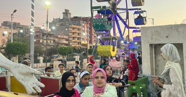 الكل مبسوط.. زحام بالملاهى وأجواء ممتعة خلال عيد الأضحى بالدقهلية.. صور وفيديو