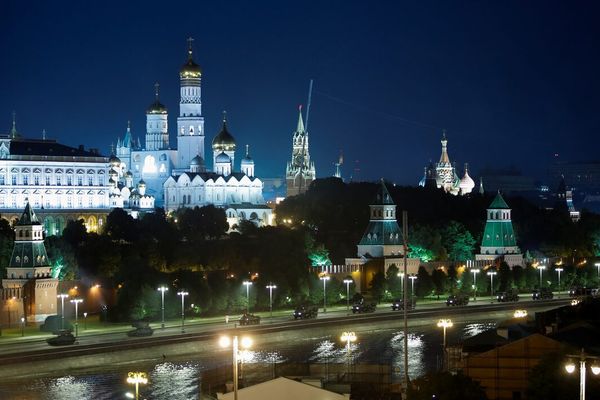 الكرملين يحذر: روسيا ستستخدم البحرية لحماية سفنها التجارية