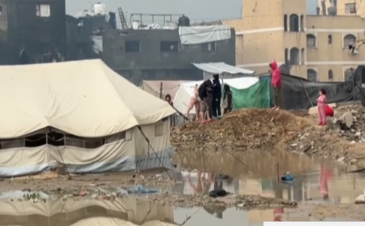 نداء استغاثة!| أوّل منخفض جوي يؤثر على القطاع منذ بدء شهر رمضان... حالةٌ من العجز يعيشها الأهالي هناك