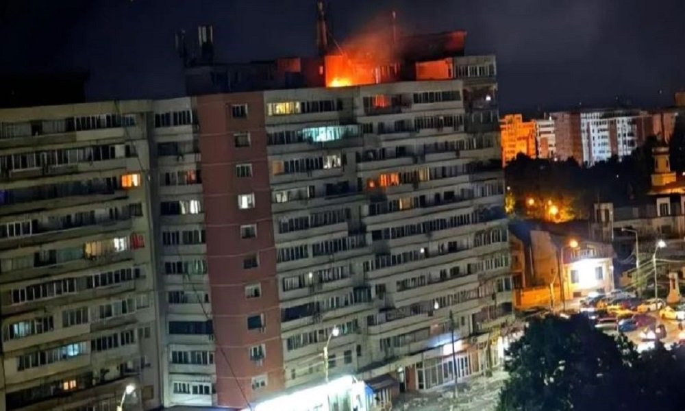 مسيّرة روسية تسقط على مبنى سكني في رومانيا