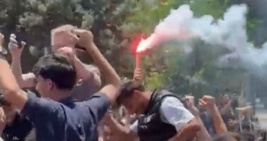 الطلاب فى لبنان يحتفلون بإلغاء امتحانات الثانوية العامة