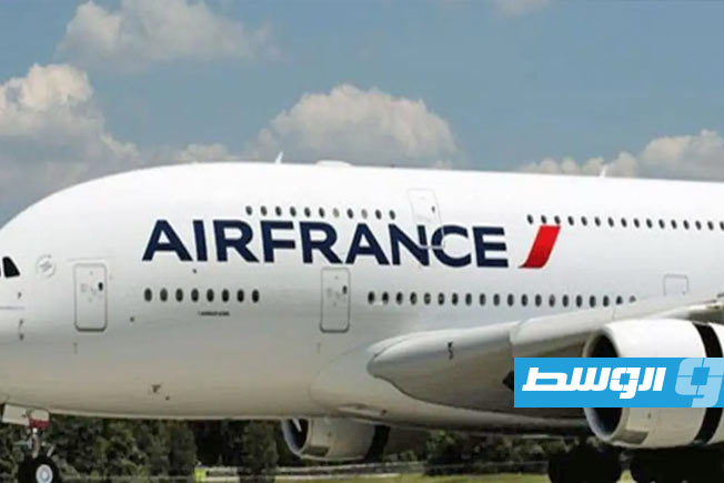 نقابات فرنسية قلقة من استئناف التحليق فوق ليبيا على الرغم من «غياب المخاطر»