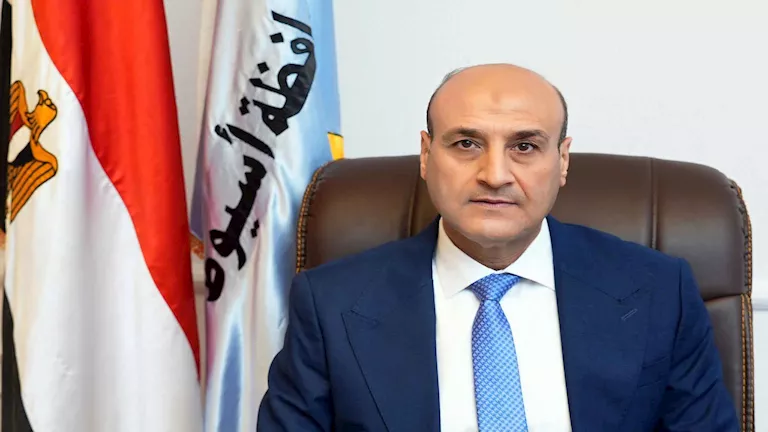محافظ أسيوط يتابع جهود مديرية العمل خلال فبراير