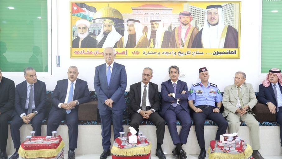 مندوبا عن الملك وولي العهد.. العيسوي يعزي عشائر المخادمة وبني فواز والسلايطة والفايز والزبن