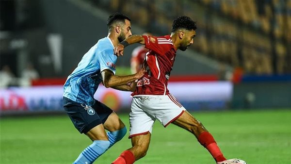 طاقم إسباني لإدارة قمة الأهلي وبيراميدز في الدوري الممتاز