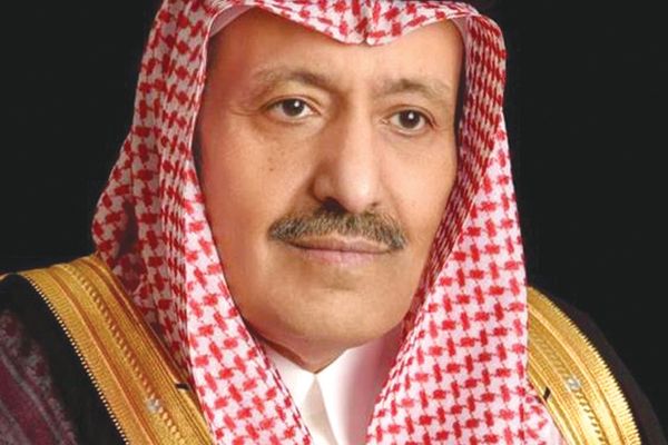 أمير منطقة الباحة يرعى حفل تخريج الدفعة العشرين من طلاب وطالبات جامعة الباحة