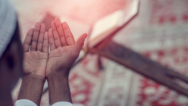 دعاء ليلة القدر لتيسير الأمور.. اللهم يسر لي أمري ولا تكلني لنفسي طرفة عين