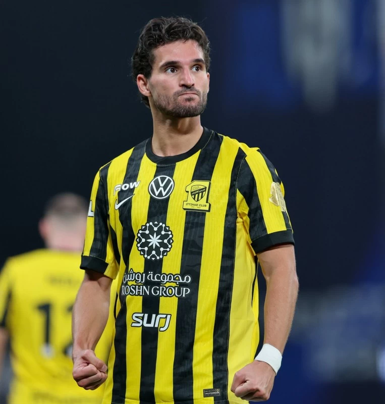 حسام عوار في منعطف مهم مع الاتحاد