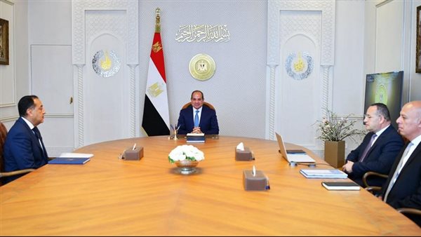 الرئيس السيسي يوجه بتعزيز مكانة مصر كمركز إقليمي للتعليم العالي وجذب الطلاب الدوليين