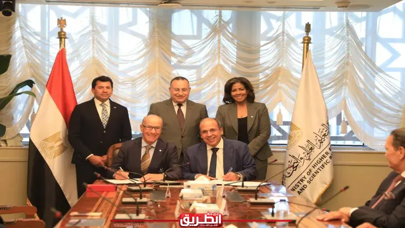 وزير التعليم العالي يشهد توقيع شراكة دولية لإطلاق أول ماجستير للإدارة الرياضية مع الاتحاد الدولي للرياضة الجامعية في إفريقيا والوطن العربي