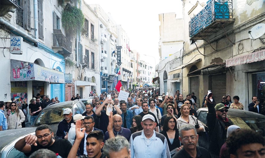 تونس بين ضغوط الهجرة واحتجاجات الشارع