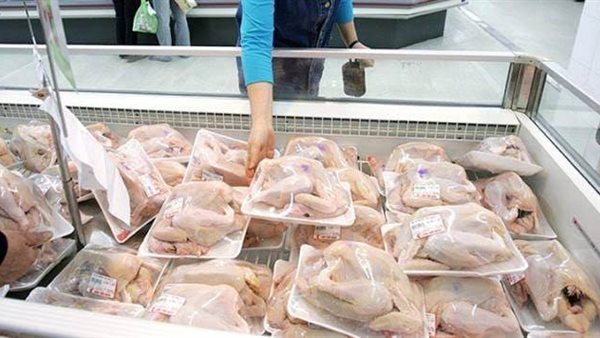 بزيادة تصل لـ 50 جنيها في البانيه، ارتفاع أسعار الفراخ ومشتقاتها بالسلاسل الغذائية