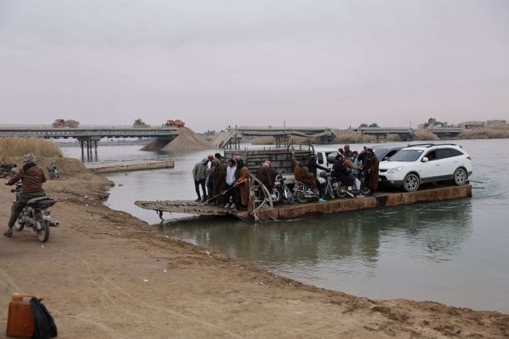 سوريا تواجه خطر فيضان الفرات… وفاة أطفال غرقاً وتضرر جسور