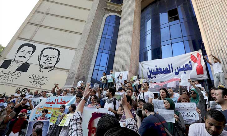 78 معتقلاً توفوا في سجون مصر خلال العام الماضي
