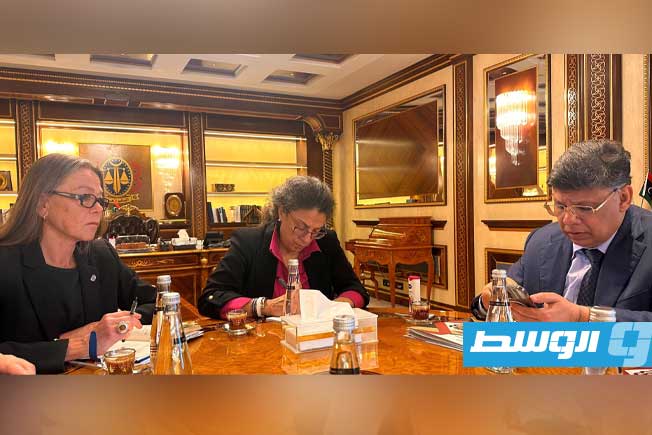 خوري وريتشاردسون تبحثان مع الصور الوضع الأمني في الزاوية