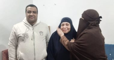 الأم المثالية بسوهاج: اشتغلت خياطة علشان أصرف على بناتى وأتمنى حج بيت الله