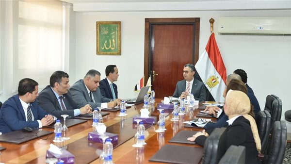 وزير التموين يتابع جهود جهاز تنمية التجارة في التحول الرقمي