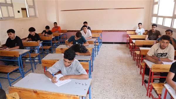 قرار عاجل من تعليم المنوفية بشأن النقطة الجدلية في امتحان مادة الرياضيات للإعدادية