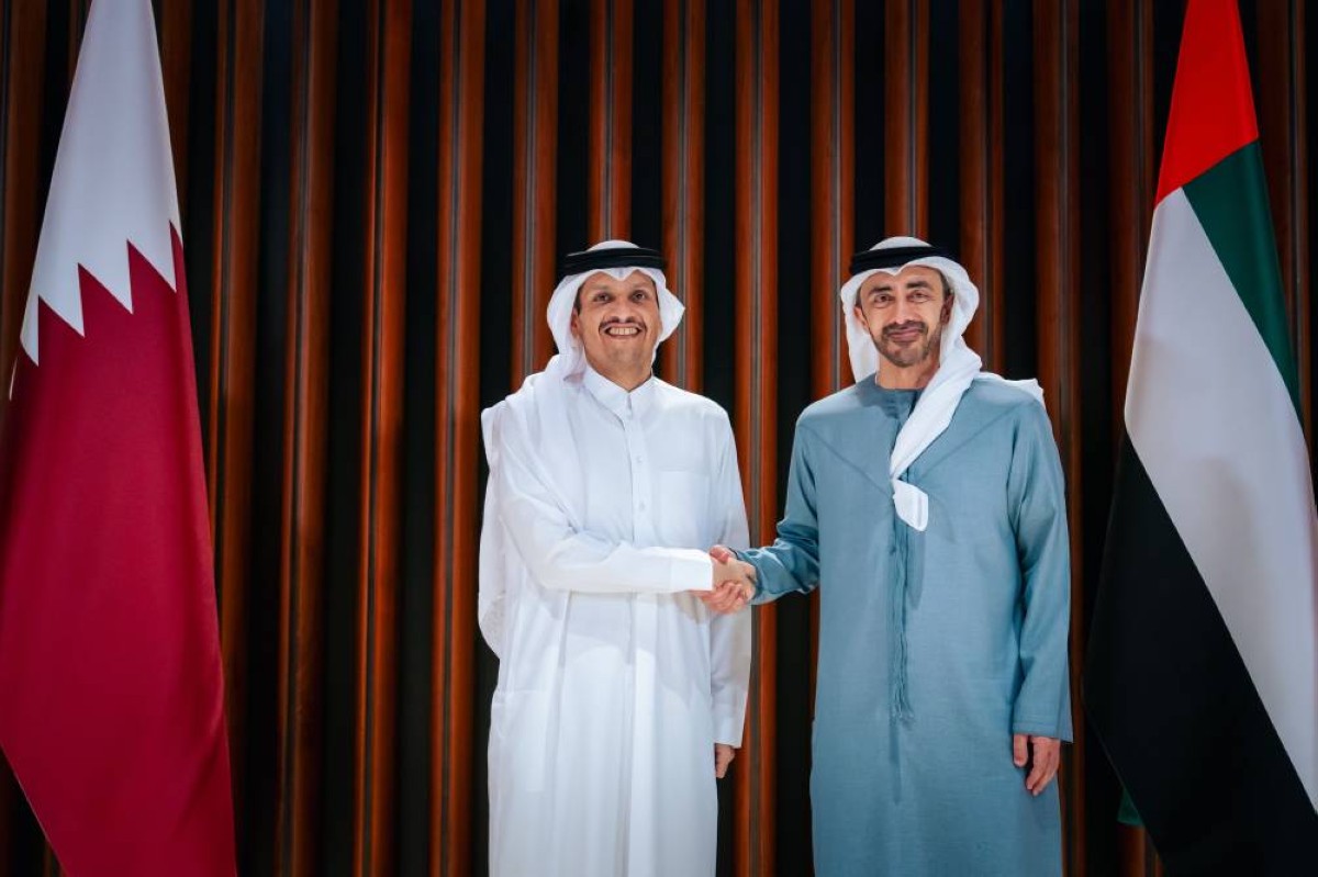 عبدالله بن زايد ورئيس الوزراء ووزير الخارجية القطري يترأسان اجتماع اللجنة المشتركة بين البلدين في متحف زايد الوطني » صحيفة نبض الإمارات