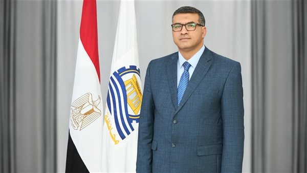 محافظ قنا: بدء تنفيذ استبدال العدادات الكودية بأخرى دائمة للحاصلين على تصالح