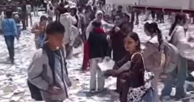 حصاد الوزارات.. التعليم عن فيديو تمزيق الكتب أمام مدرسة بالدقهلية