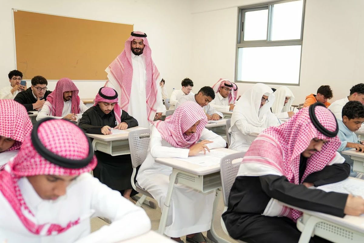 رسائل نصية من الوزير: «أعتز بكم».. غداً ختام المرحلة الأخيرة للعام الدراسي