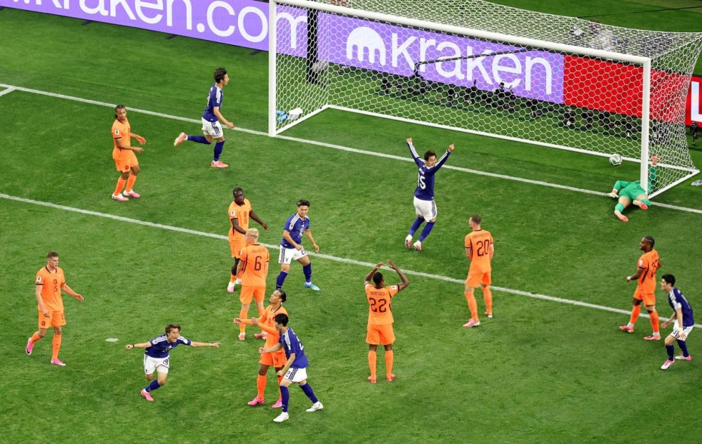 اليابان تخطف تعادلًا مثيرًا 2-2 أمام هولندا في افتتاح مشوار المونديال