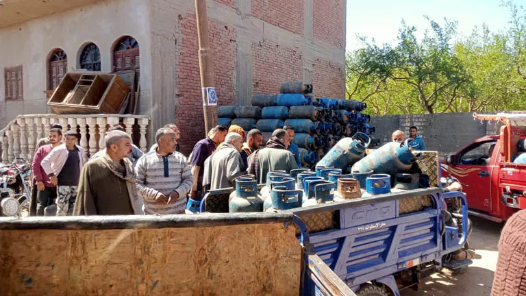 حملات مكثفة على مستودعات البوتاجاز في أسيوط: إجراءات مشددة لمنع الاحتك