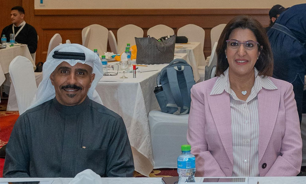 بنك الخليج يستعرض تجربته في التسويق الرقمي وتوظيف الذكاء الاصطناعي