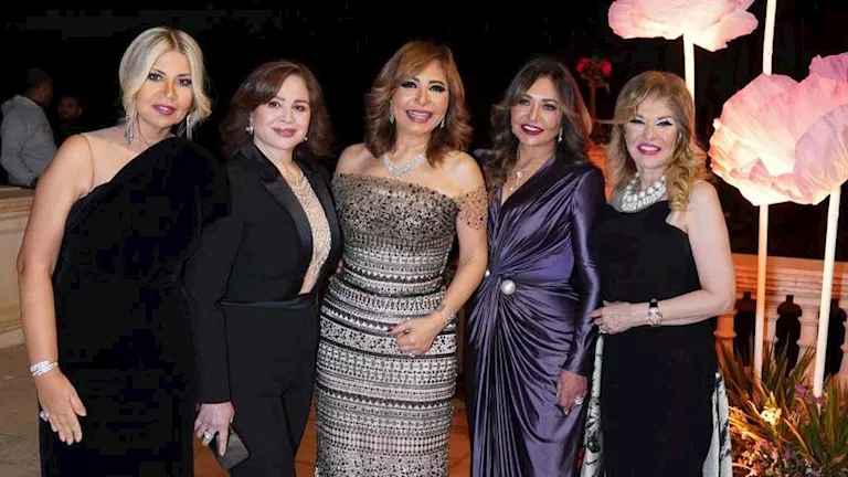 12 صورة تجمع لميس الحديدي بنجوم الفن في حفل خطوبة نجلها نور عمرو أديب