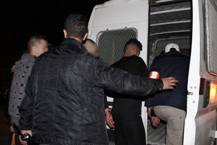 مناورات خطيرة بالشارع العام وإهانة عناصر الأمن.. توقيف 5 أشخاص بينهم قاصران بالدار البيضاء