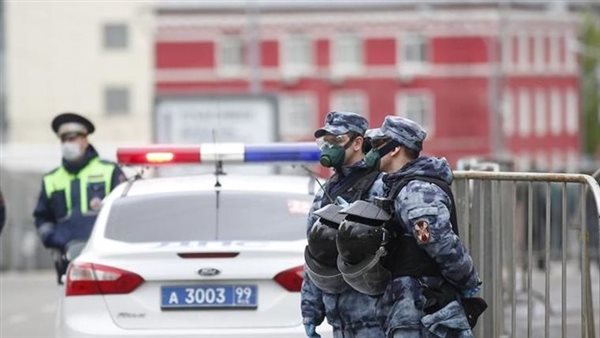 غرق حافلة تقل سياحا في بحيرة بايكال الروسية