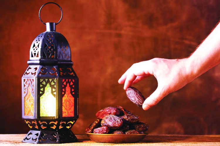 فريضة الصوم و"تجديد الصلة بالله"