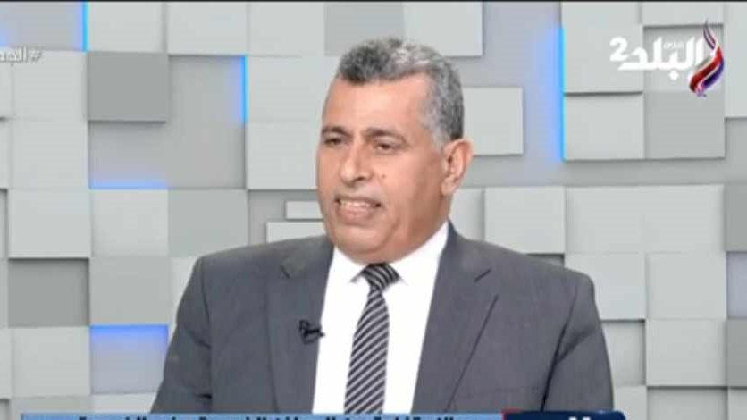 الضرائب تنفي فرض رسوم على مغادرة المواطنين للدولة من المطارات