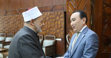شيخ الأزهر يستقبل سفير كازاخستان لدى القاهرة ويؤكد الاستعداد لتعزيز التعاون