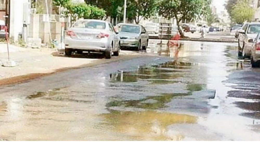 «البلديات» و«المياه» تلوحان بتطبيق المادة 57 على المتسببين في التدفقات والتسربات