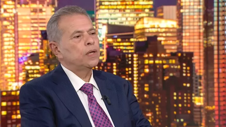 توفيق عكاشة: إيران تهيمن منذ 47 عامًا بالمنطقة من خلال الميليشيات