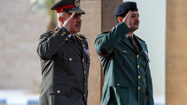 رئيس الأركان يعود إلى أرض الوطن عقب انتهاء زيارته الرسمية لـ ليبيا