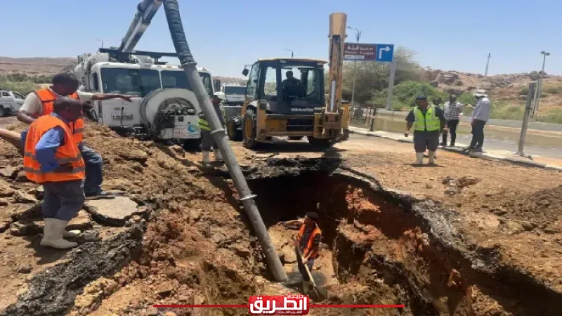 كسر مفاجئ بخط الصرف الرئيسي بالكرور.. وتحركات عاجلة لإعادة الخدمة في أسرع وقت