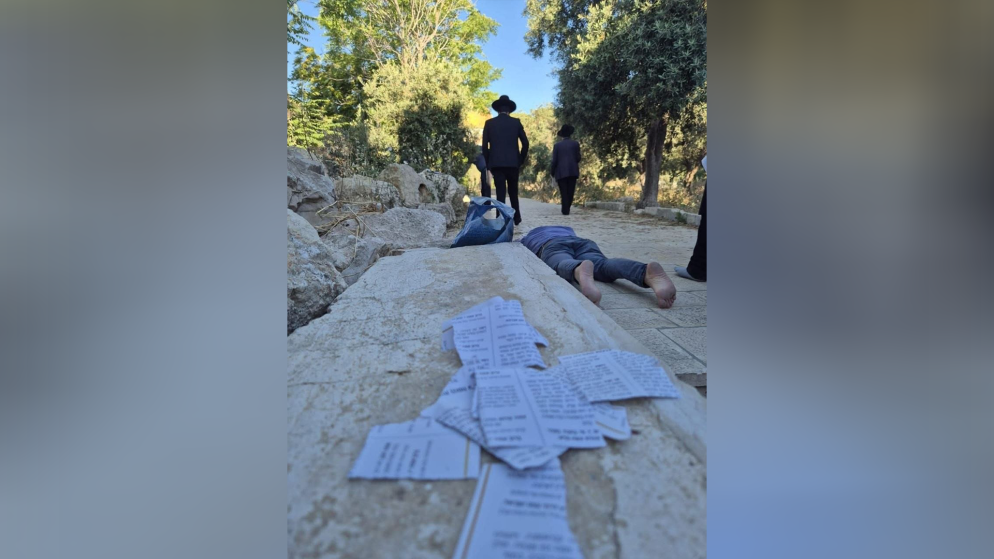 عشرات المستوطنين يقتحمون المسجد الأقصى ويؤدون طقوسا تلمودية